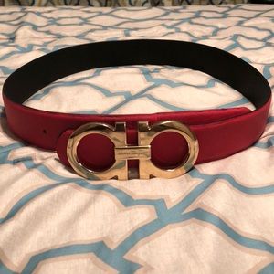 Reversible interchangeable belt